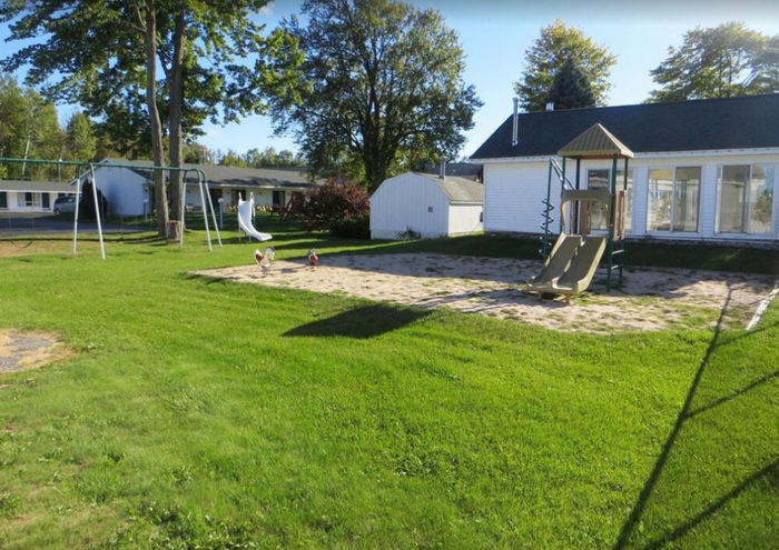 Starlite Motel - From Web Listing (newer photo)